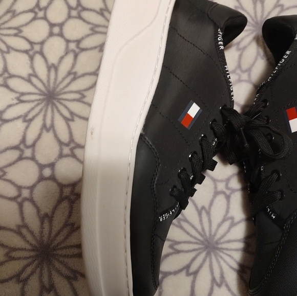 Tommy Hilfiger sneakers - Picture 3 of 10
